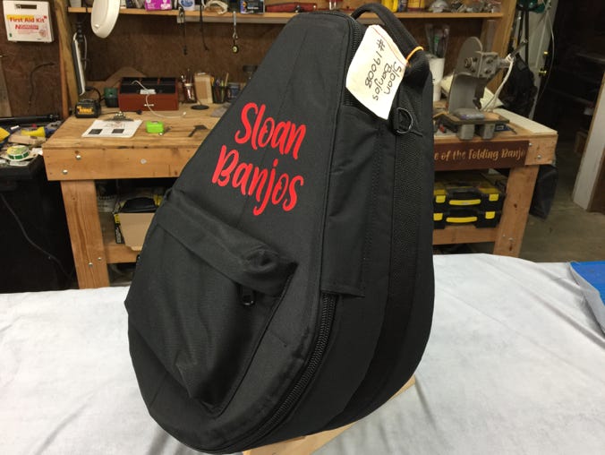 Sloan banjos Jo2Go custom case