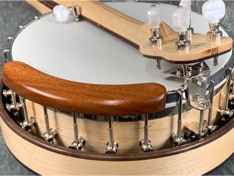 Sloan Banjos Jo2Go folding neck banjo